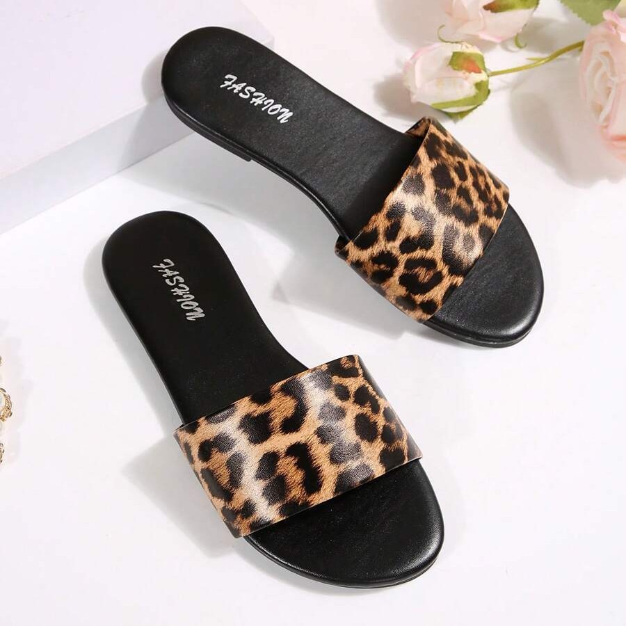 Elegant Outerwear Fashion Flat - Jelly Sandal Women ulasan dan harga