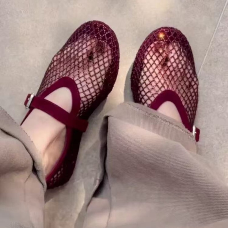 Hollow Rhinestone Baotou Sanda - Women Shoes Heels ulasan dan harga